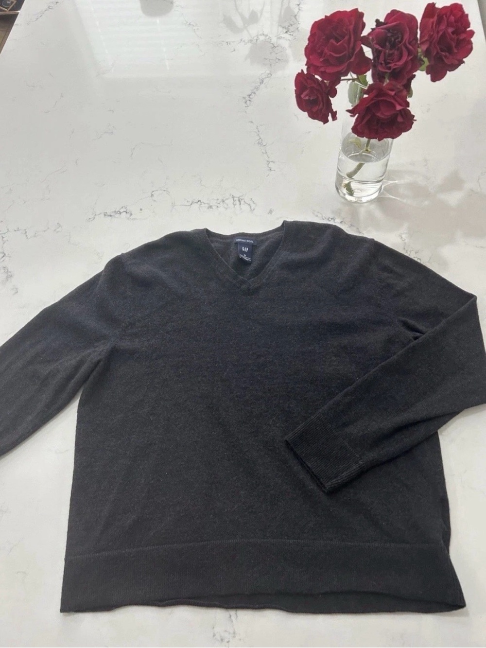 GAP 100% Merino Wool V-Neck Sweater Charcoal Grey Size XL